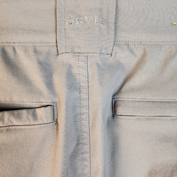 Mens gray size 36 Orvis Stretch Cargo Shorts with Hidden Zippers - EXCELLENT! - Picture 5 of 14